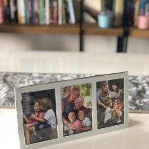 מסגרת מתכת ל3 תמונות גודל 10X15